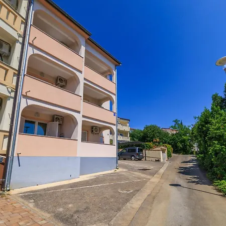 Ines * دْغاماي